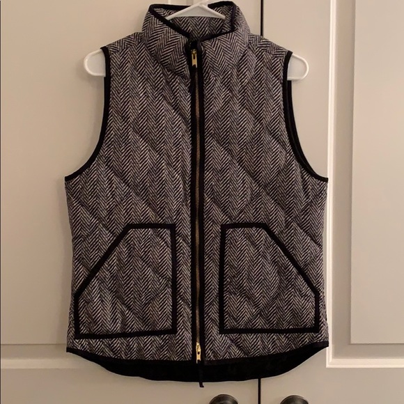J. Crew Jackets & Blazers - J Crew Puffer Vest size Small